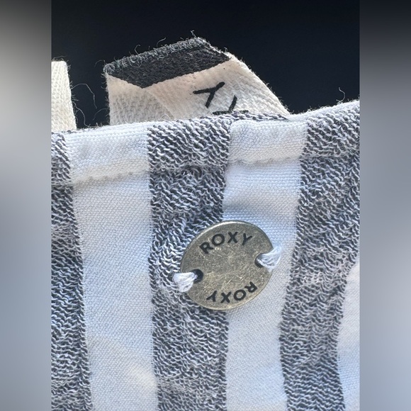 Roxy Gray and White Jumpsuit - Picture 11 of 16